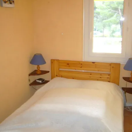 Apartment T2 Renove Proche Commerces Et Plages, Expo Sud Avec Garage A Les Mimosas - Fr-1-610-52